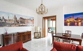 Happio Apartment